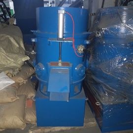Macchina di riciclaggio di plastica su ordinazione 2500×1250×1800mm del granulatore di colore SUS304 a basso rumore